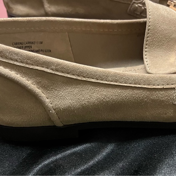 Camel colored loafers - Picture 10 of 10